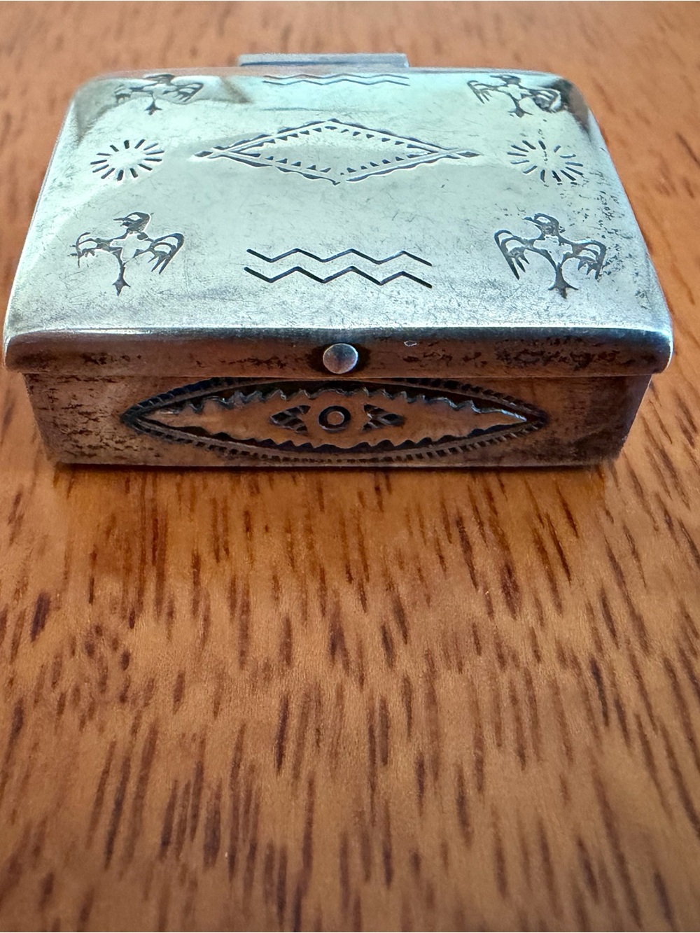 Vintage sterling silver Navajo handmade stamped snuff box /pill box
